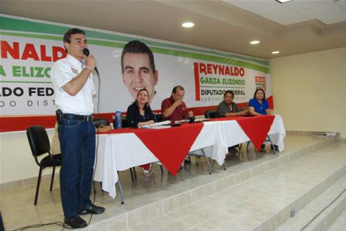 Reynaldo coincide con EPN en proponer educación de calidad